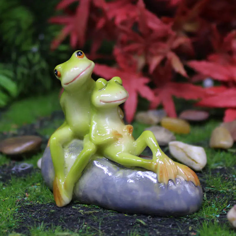 Mini Frog Resin Ornament – Garden Decoration
